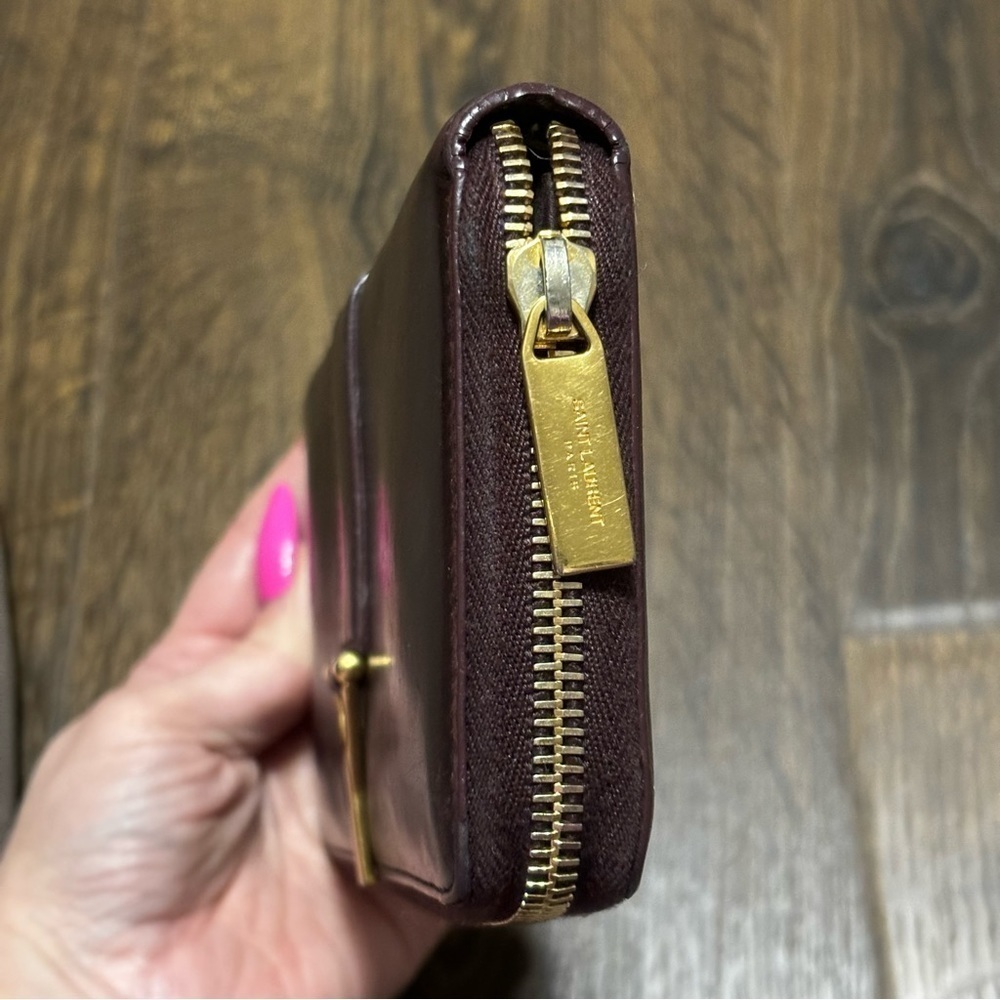 Saint Laurent Leather Continental
Wallet - Burgundy Wallet - Picture 11 of 16